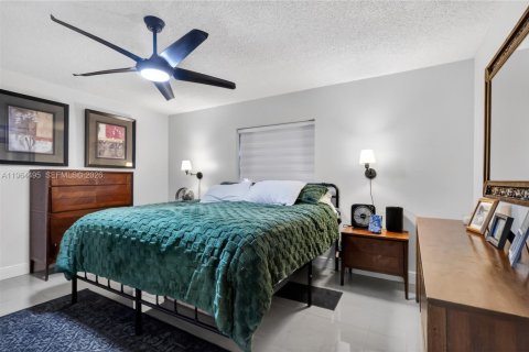 Villa ou maison à vendre à Tamarac, Floride: 4 chambres, 214.05 m2 № 2027234 - photo 26