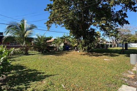 Купить коммерческую недвижимость в Форт-Лодердейл, Флорида 237.27м2, № 1973705 - фото 6