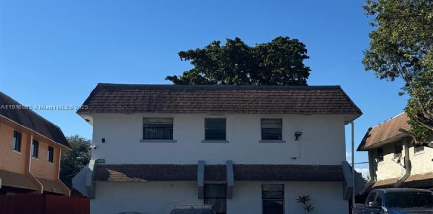 Коммерческая недвижимость в Форт-Лодердейл, Флорида 237.27м2 № 1973705