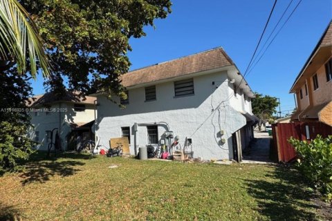 Купить коммерческую недвижимость в Форт-Лодердейл, Флорида 237.27м2, № 1973705 - фото 4