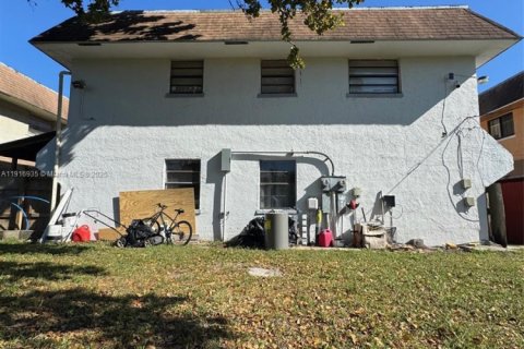 Купить коммерческую недвижимость в Форт-Лодердейл, Флорида 237.27м2, № 1973705 - фото 5