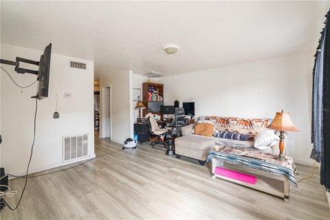Купить кондоминиум в Орландо, Флорида 6 комнат, 108.14м2, № 2233003 - фото 3