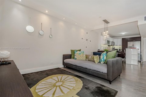 Снять в аренду кондоминиум в Майами-Бич, Флорида 61.32м2, № 2077487 - фото 10