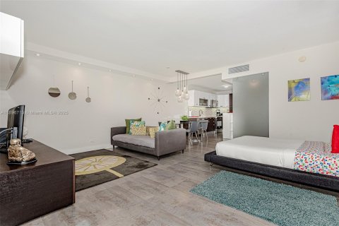 Снять в аренду кондоминиум в Майами-Бич, Флорида 61.32м2, № 2077487 - фото 9