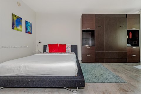 Снять в аренду кондоминиум в Майами-Бич, Флорида 61.32м2, № 2077487 - фото 12