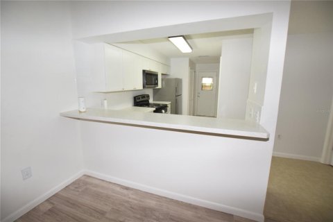 Adosado en alquiler en Leesburg, Florida, 2 dormitorios, 122.82 m2 № 1832674 - foto 8