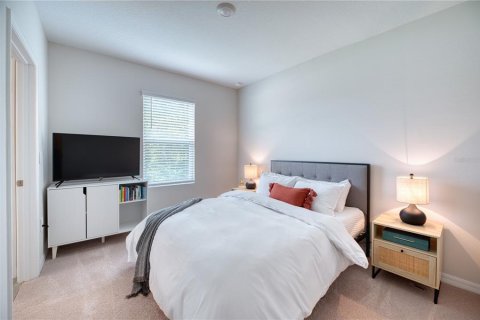 Townhouse in Sarasota, Florida 3 bedrooms, 168.43 sq.m. № 2142382 - photo 18