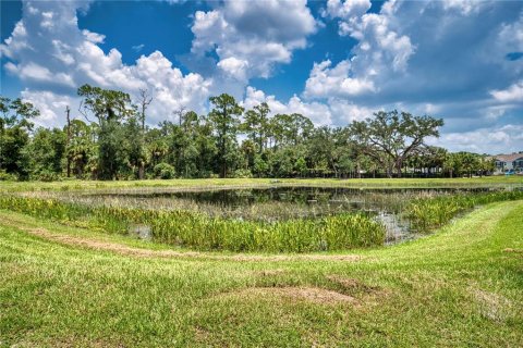 Townhouse in Sarasota, Florida 3 bedrooms, 168.43 sq.m. № 2142382 - photo 24