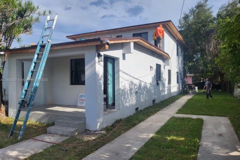 Immobilier commercial à vendre à Miami, Floride: 253.16 m2 № 1814495 - photo 28