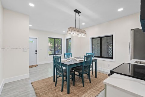 Immobilier commercial à vendre à Miami, Floride: 253.16 m2 № 1814495 - photo 21
