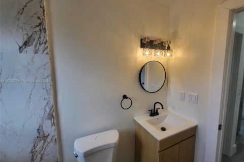Immobilier commercial à vendre à Miami, Floride: 253.16 m2 № 1814495 - photo 25