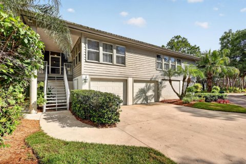 Townhouse in Port St. Lucie, Florida 2 bedrooms, 94.57 sq.m. № 2387215