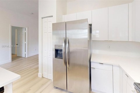 Condo à Homestead, Floride, 3 chambres  № 2090131