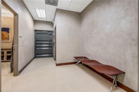Immobilier commercial à vendre à Miami, Floride № 1839530 - photo 8