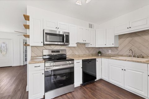 Villa ou maison à vendre à Port Charlotte, Floride: 3 chambres, 86.12 m2 № 1826696 - photo 11