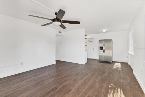 Villa ou maison à vendre à Port Charlotte, Floride: 3 chambres, 86.12 m2 № 1826696 - photo 19