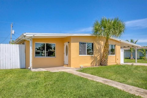 Villa ou maison à vendre à Port Charlotte, Floride: 3 chambres, 86.12 m2 № 1826696 - photo 4
