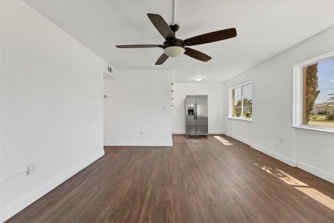Villa ou maison à vendre à Port Charlotte, Floride: 3 chambres, 86.12 m2 № 1826696 - photo 18