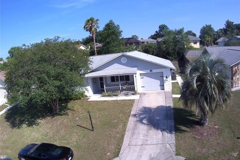 Casa en venta en Beverly Hills, Florida, 2 dormitorios, 108.05 m2 № 1743256 - foto 1