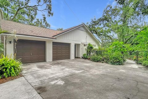 Villa ou maison à vendre à Tampa, Floride: 3 chambres, 176.98 m2 № 2279898 - photo 8