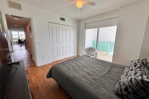 Condominio en alquiler en Sunrise, Florida, 3 dormitorios, 143.63 m2 № 1712039 - foto 21