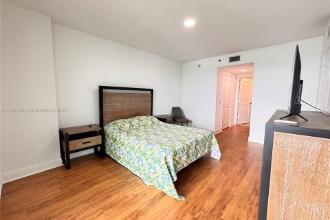 Condominio en alquiler en Sunrise, Florida, 3 dormitorios, 143.63 m2 № 1712039 - foto 17