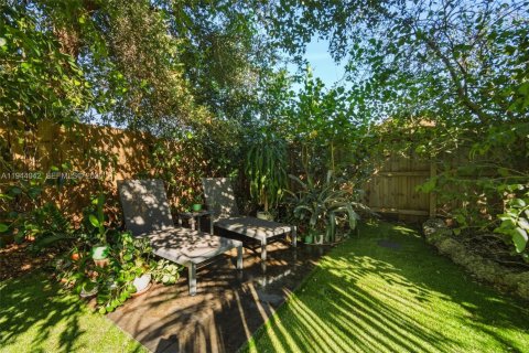 Casa en venta en North Miami Beach, Florida, 2 dormitorios, 97.55 m2 № 2000708 - foto 30