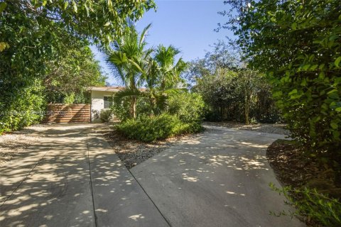 Casa en venta en North Miami Beach, Florida, 2 dormitorios, 97.55 m2 № 2000708 - foto 3