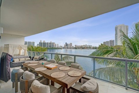 Condo in Aventura, Florida, 4 bedrooms № 2087294