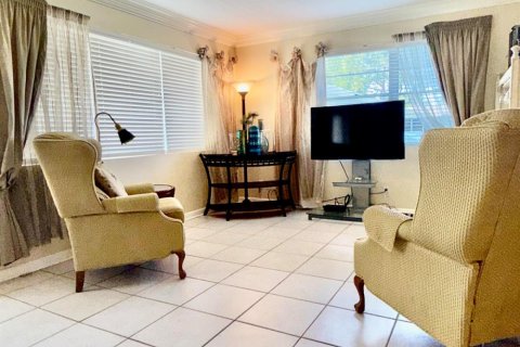 Copropriété à louer à Deerfield Beach, Floride: 1 chambre, 65.03 m2 № 2250613 - photo 2