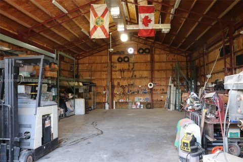 Villa ou maison à vendre à Southwest Ranches, Floride: 6 chambres, 338.44 m2 № 2064387 - photo 18