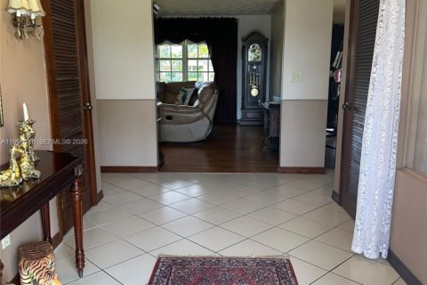 Villa ou maison à vendre à Southwest Ranches, Floride: 6 chambres, 338.44 m2 № 2064387 - photo 29