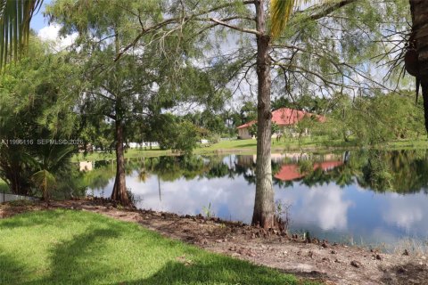 Villa ou maison à vendre à Southwest Ranches, Floride: 6 chambres, 338.44 m2 № 2064387 - photo 22