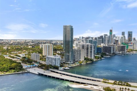 Снять в аренду квартиру в Майами, Флорида 3 спальни, № 2063076 - фото 5