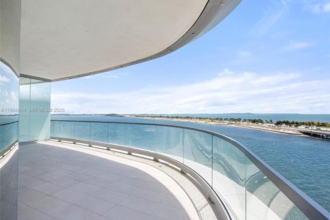 Снять в аренду квартиру в Майами, Флорида 3 спальни, № 2063076 - фото 15