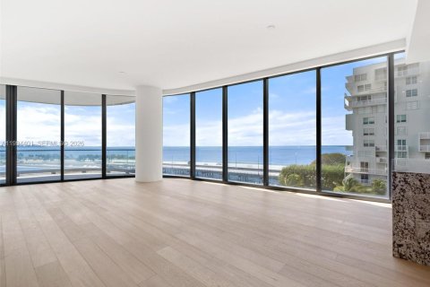 Снять в аренду квартиру в Майами, Флорида 3 спальни, № 2063076 - фото 7