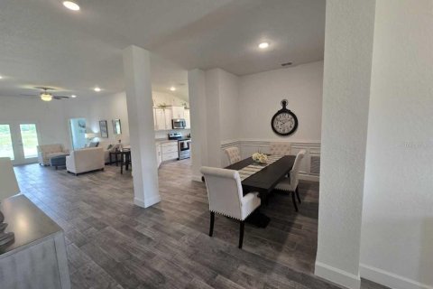 House in Parrish, Florida 4 bedrooms, 204.38 sq.m. № 2208307 - photo 5