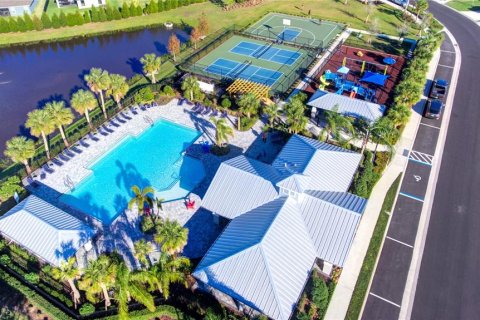 House in Parrish, Florida 4 bedrooms, 204.38 sq.m. № 2208307 - photo 19