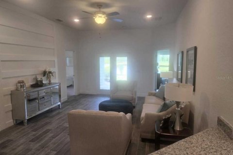 House in Parrish, Florida 4 bedrooms, 204.38 sq.m. № 2208307 - photo 7
