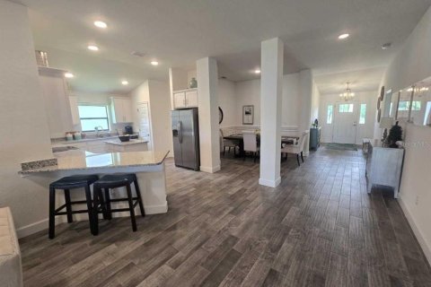 House in Parrish, Florida 4 bedrooms, 204.38 sq.m. № 2208307 - photo 8