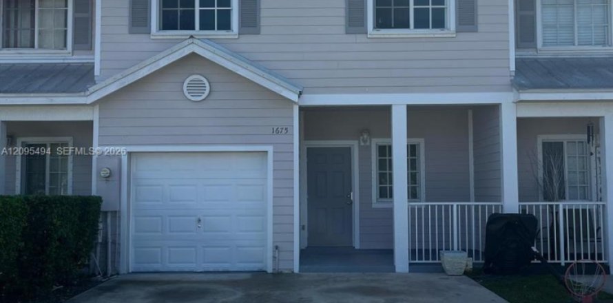 Touwnhouse à Homestead, Floride 3 chambres, 155.61 m2 № 2390089