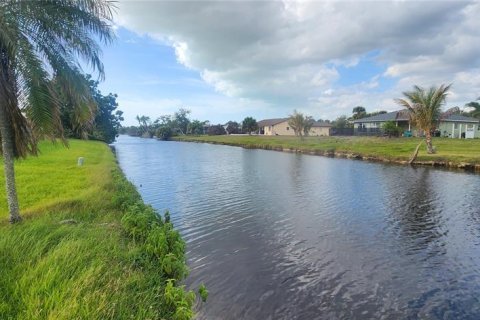 House in Rotonda, Florida 2 bedrooms, 128.95 sq.m. № 1735307 - photo 8