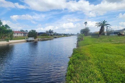 House in Rotonda, Florida 2 bedrooms, 128.95 sq.m. № 1735307 - photo 9