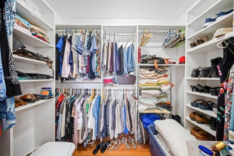 Купить виллу или дом в Санрайз, Флорида 4 спальни, 142.05м2, № 2042920 - фото 16