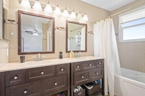 Купить виллу или дом в Санрайз, Флорида 4 спальни, 142.05м2, № 2042920 - фото 15