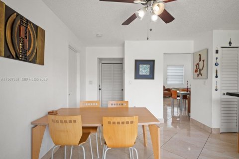 Купить виллу или дом в Санрайз, Флорида 4 спальни, 142.05м2, № 2042920 - фото 9