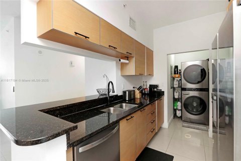Copropriété à louer à Miami, Floride: 2 chambres, 124.02 m2 № 1774567 - photo 16