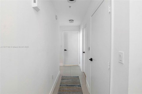 Copropriété à louer à Miami, Floride: 2 chambres, 124.02 m2 № 1774567 - photo 20