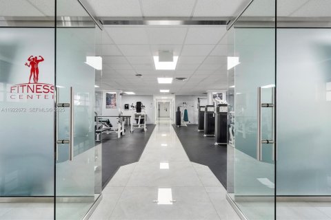 Снять в аренду кондоминиум в Халландейл-Бич, Флорида 1 спальня, 85.01м2, № 1976501 - фото 23