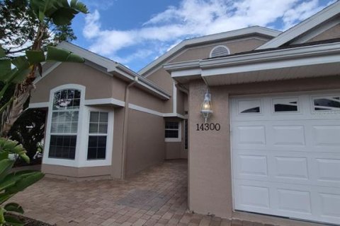 Villa ou maison à louer à Orlando, Floride: 3 chambres, 177.44 m2 № 2403496 - photo 3